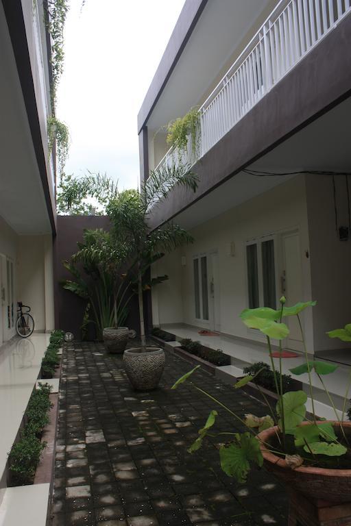 Rumah Una Jimbaran Exterior foto